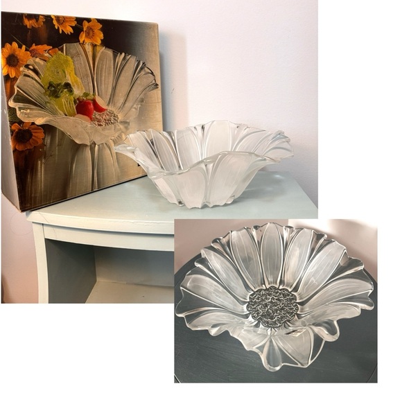 miskasa Other - Vintage Mikasa Glass Sunflower Frost Large Round Bowl 13 1/4" New In Box Germany